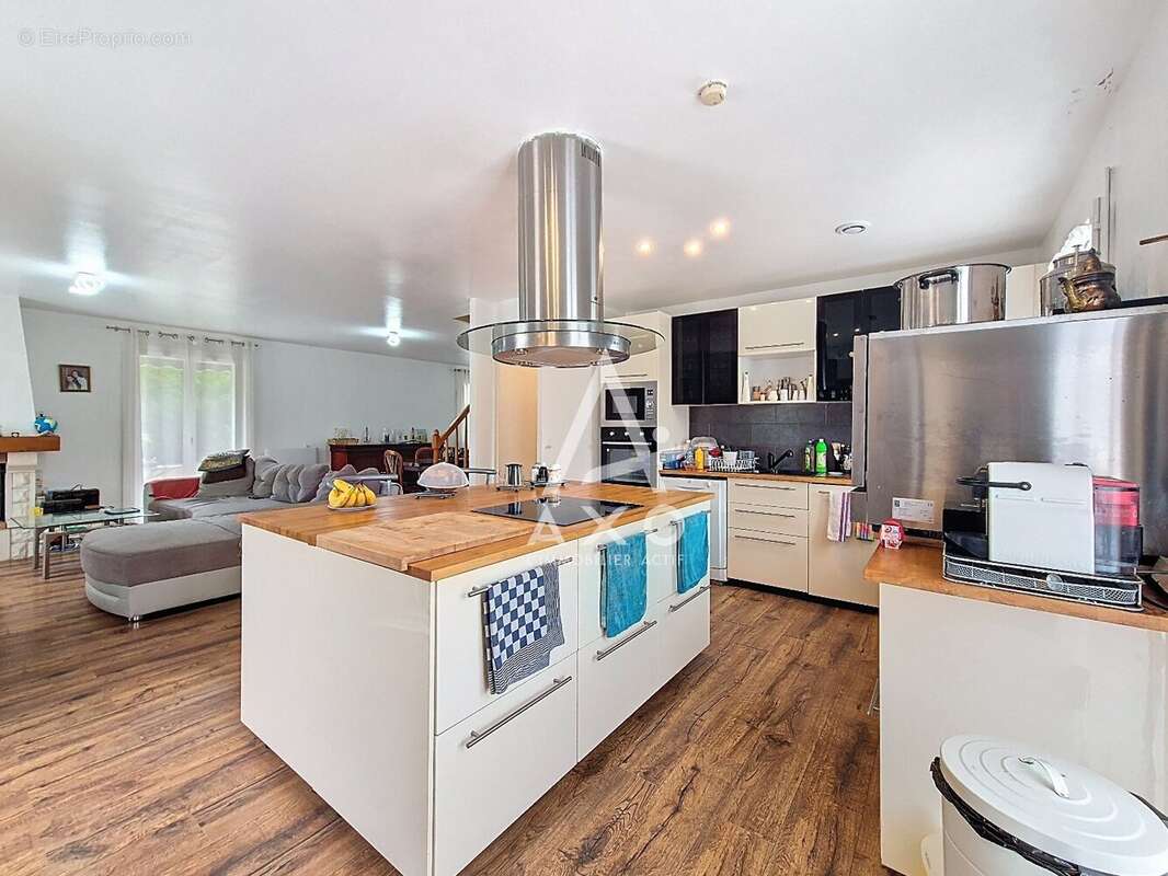 Maison à BAILLEUL-SUR-THERAIN