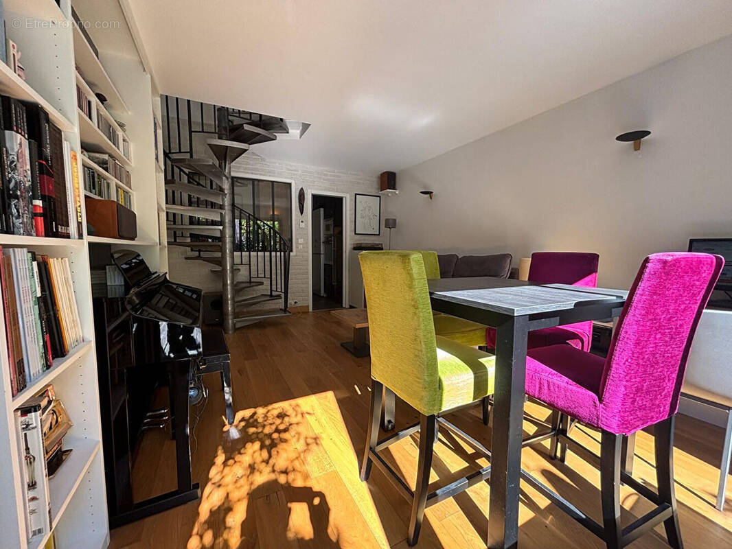 Appartement à PARIS-15E