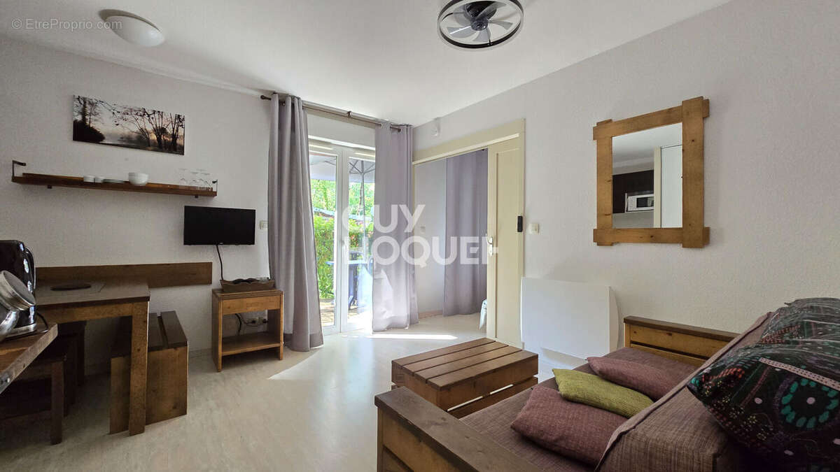 Appartement à AUREILHAN