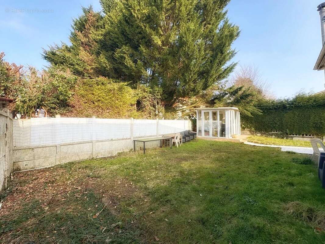 Maison à MONTMORENCY