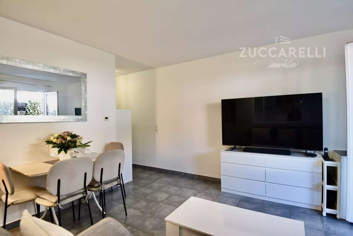Appartement à SAINT-MARTIN-DU-VAR