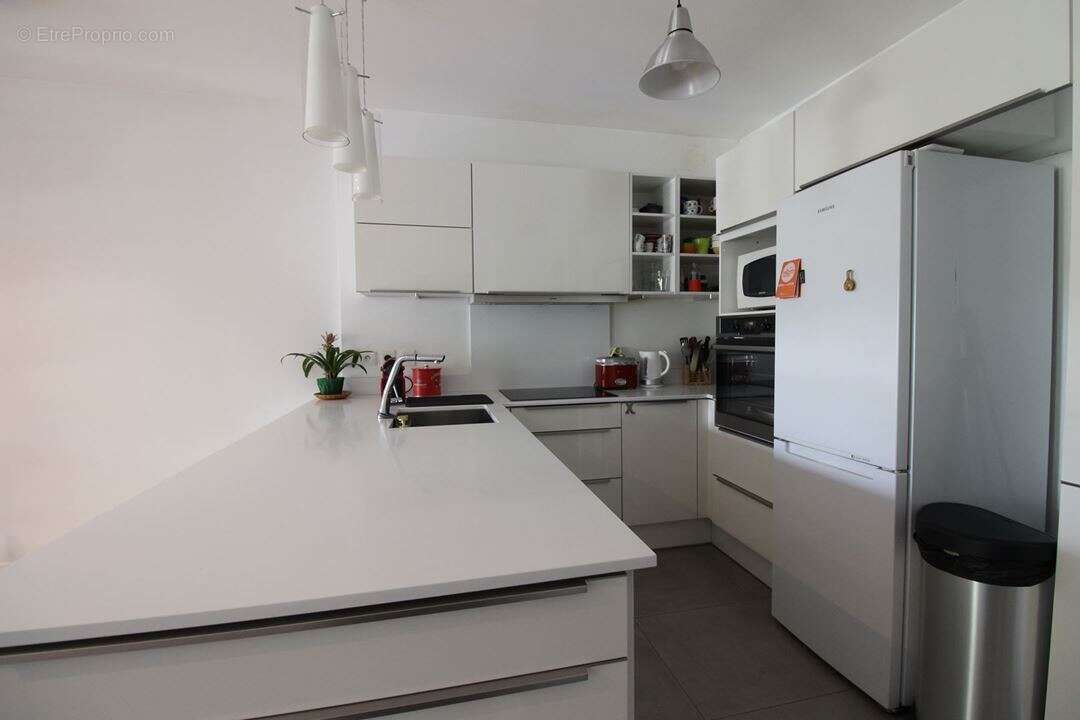 Appartement à IVRY-SUR-SEINE