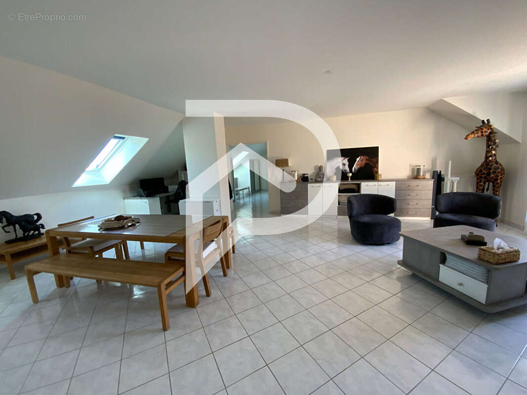 Appartement à MAUREPAS