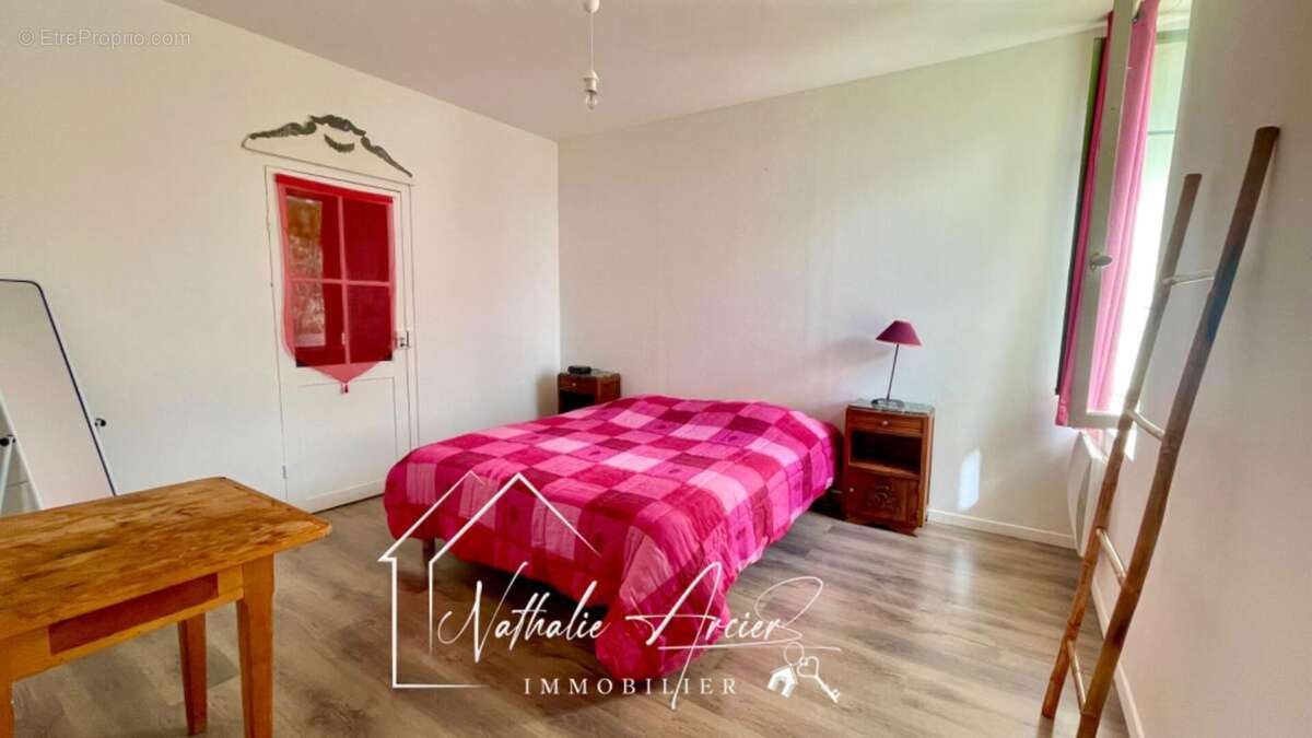 Maison à SAINT-HILAIRE