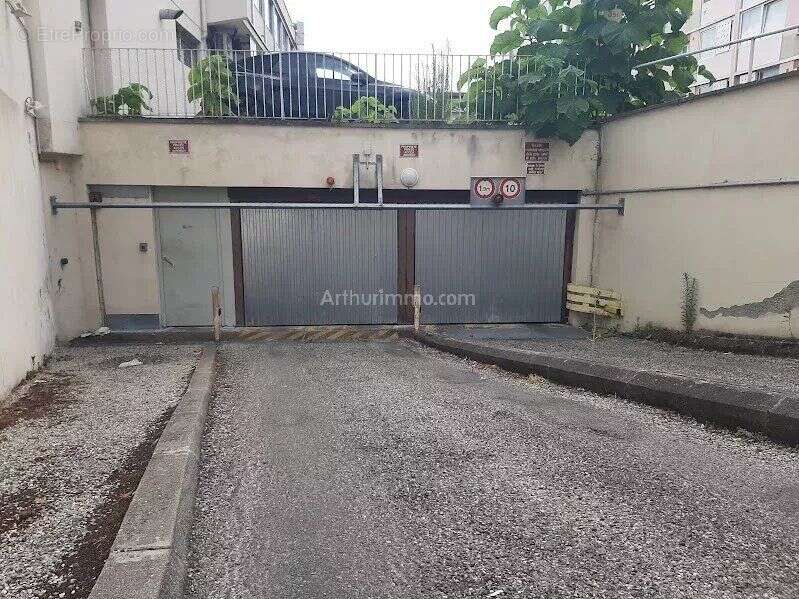 Parking à COLMAR