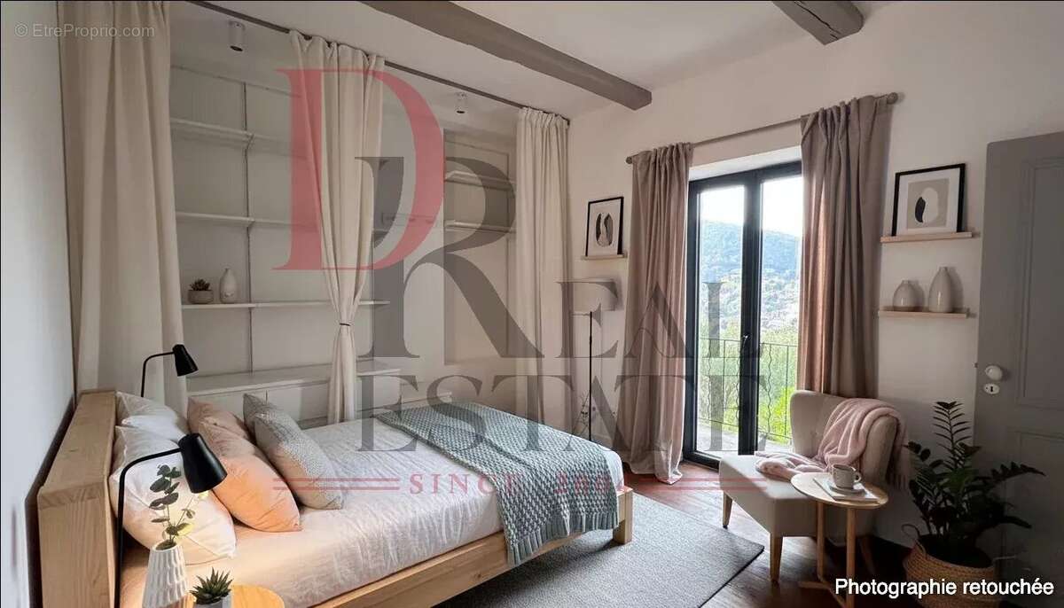 Appartement à LA TURBIE