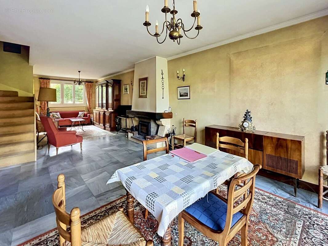 Maison à DOURDAN