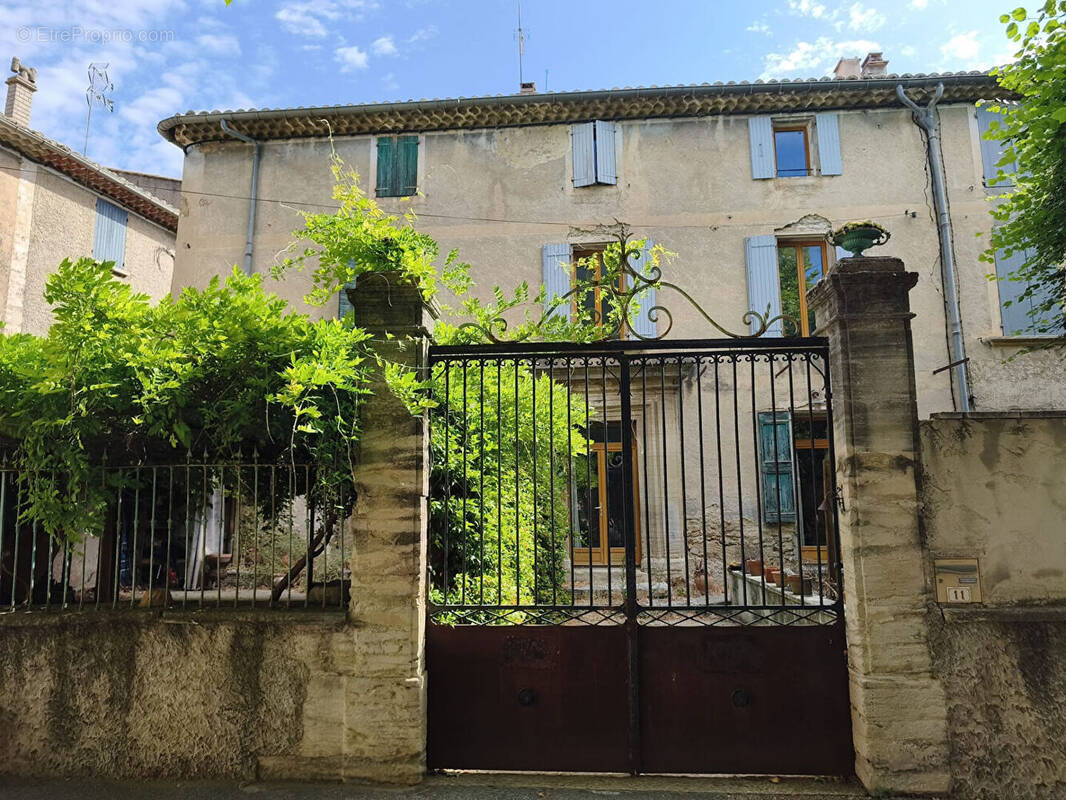 Maison à MALEMORT-DU-COMTAT