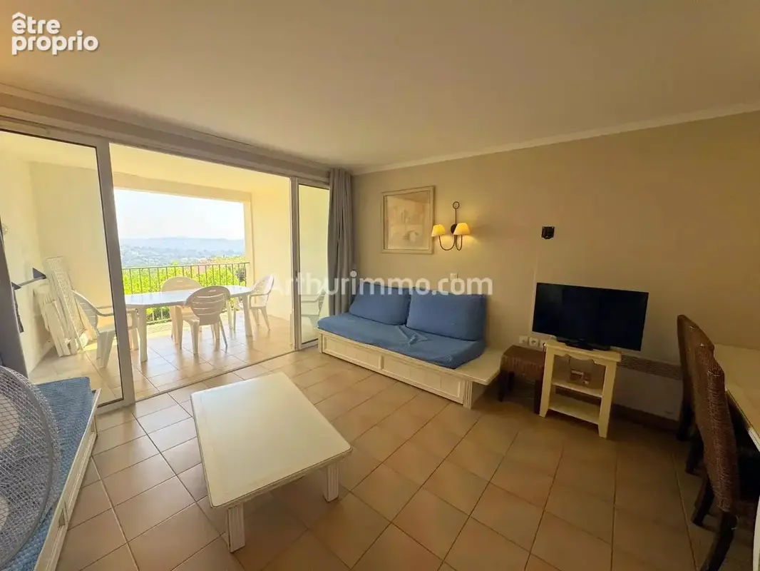 Grimaud - exclusivité : - photo 8