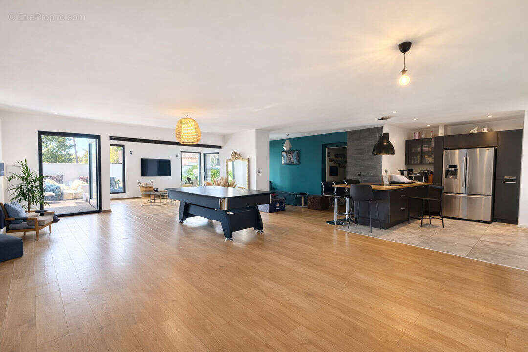 Maison à ROCHEFORT-DU-GARD