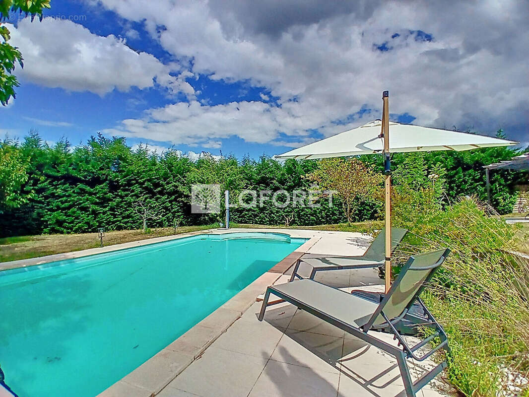 Maison à BELLEVILLE