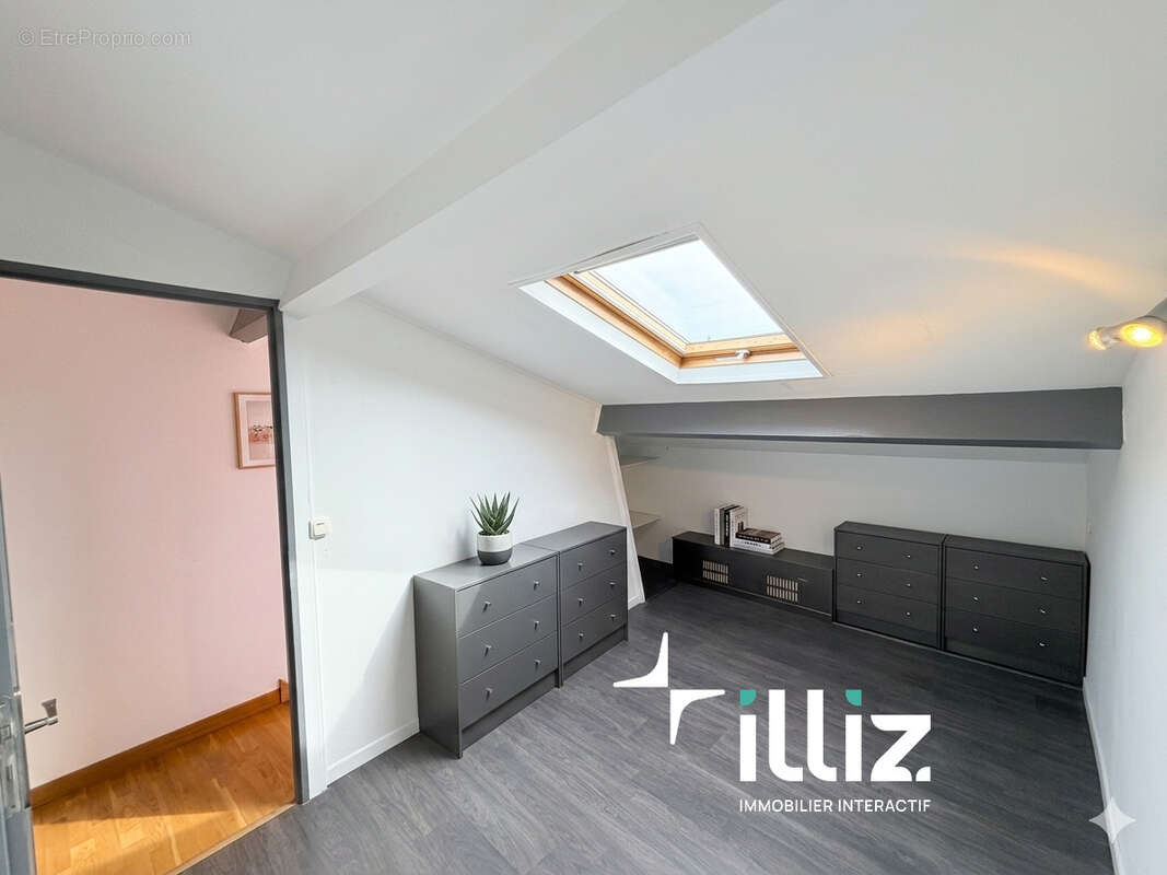 Appartement à COGOLIN