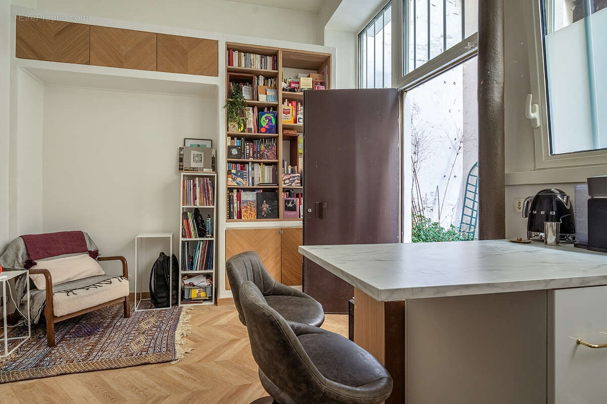 Appartement à PARIS-11E