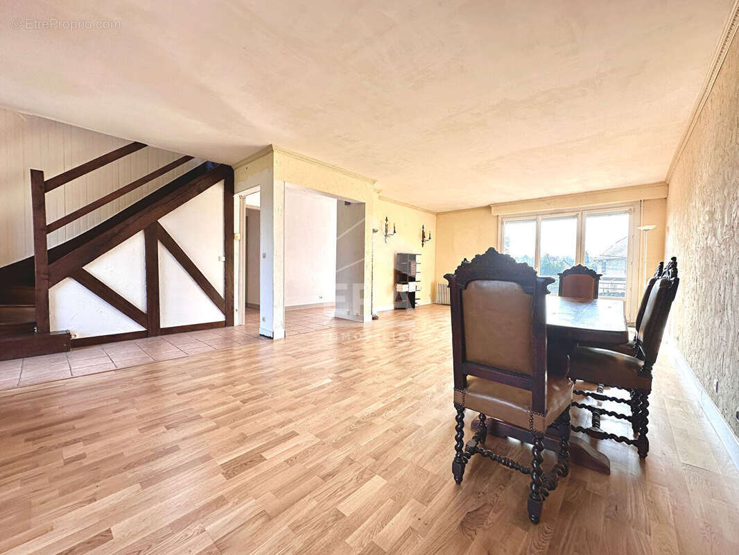Maison à NEMOURS