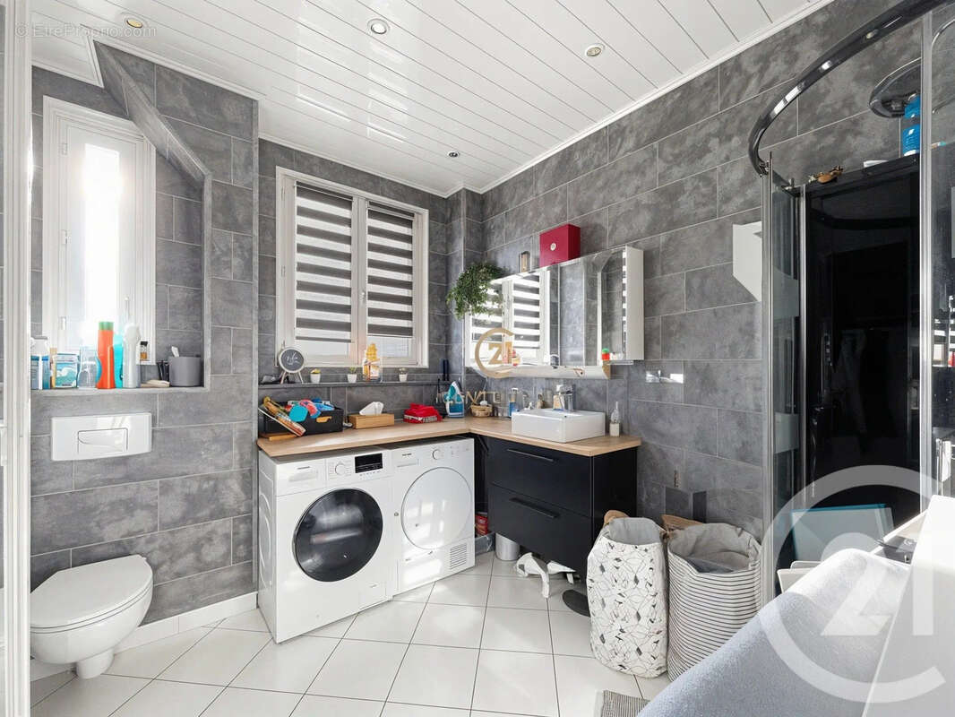 Appartement à GRIGNY