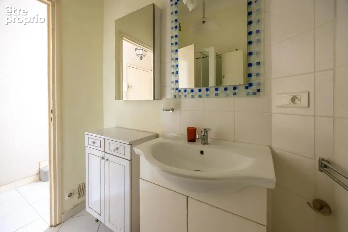 Appartement sur cour - photo 9