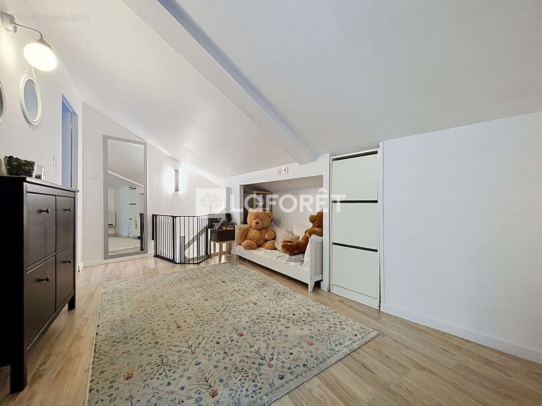 AUBAGNE ? Quartier de Vaux ? Maison T4 en copropriété avec jardin et piscine - photo 10