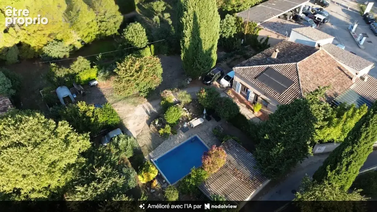 Maison à VILLECROZE