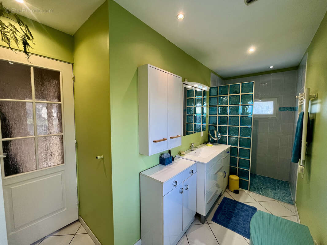 Maison à SAINTE-HONORINE-DES-PERTES