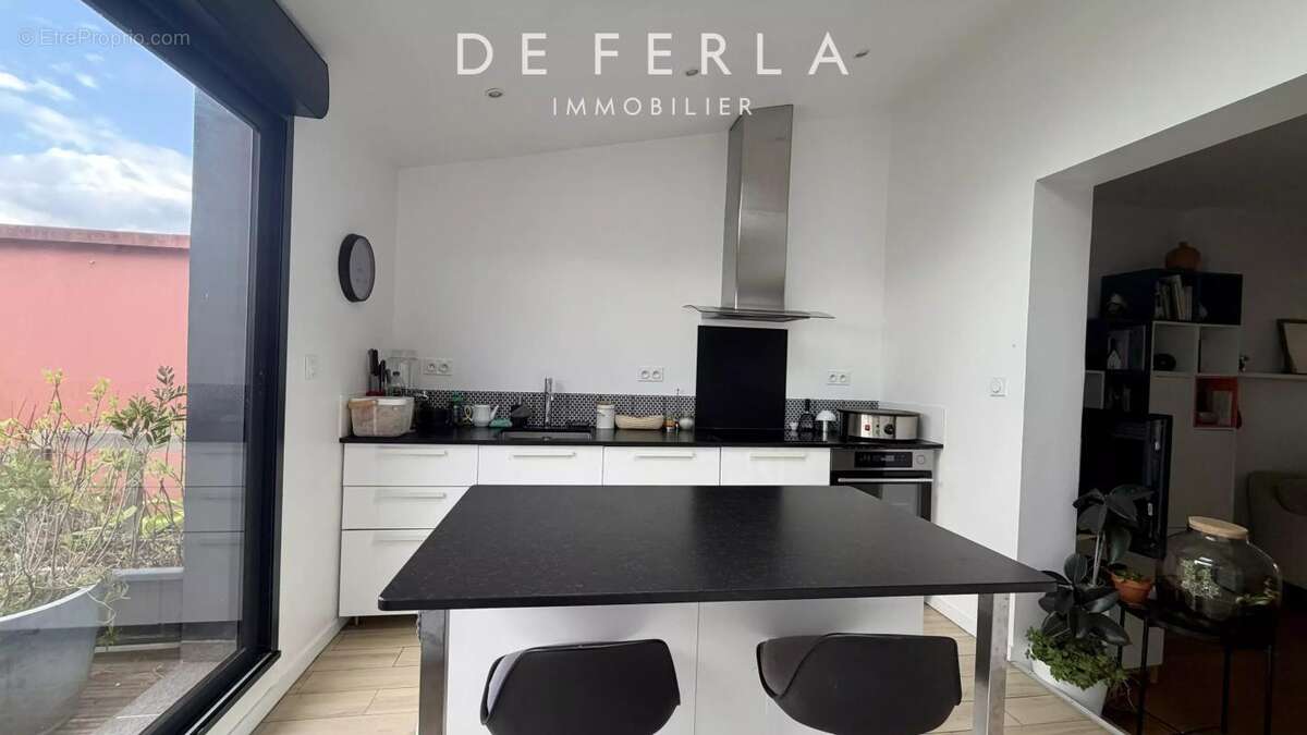 Appartement à SURESNES