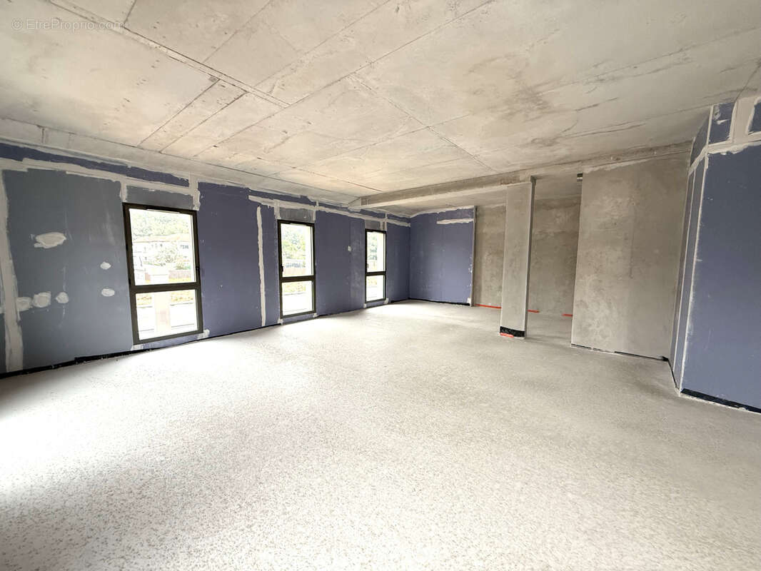 Commerce à SANARY-SUR-MER