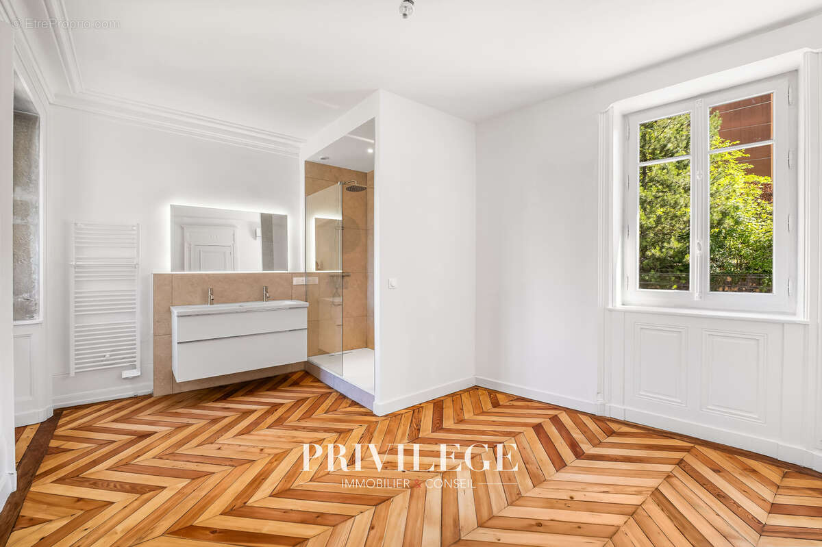 Appartement à LYON-9E