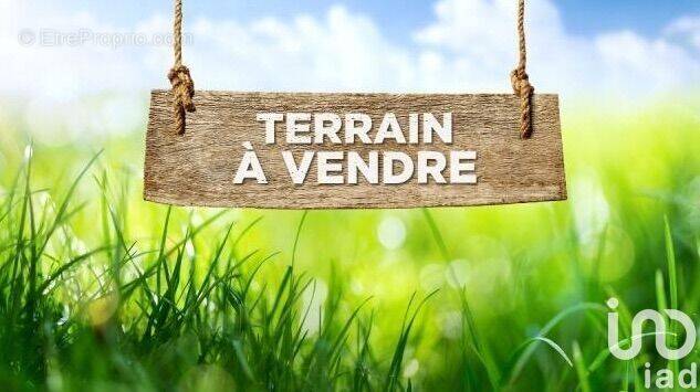 Photo 1 - Terrain à JUZIERS