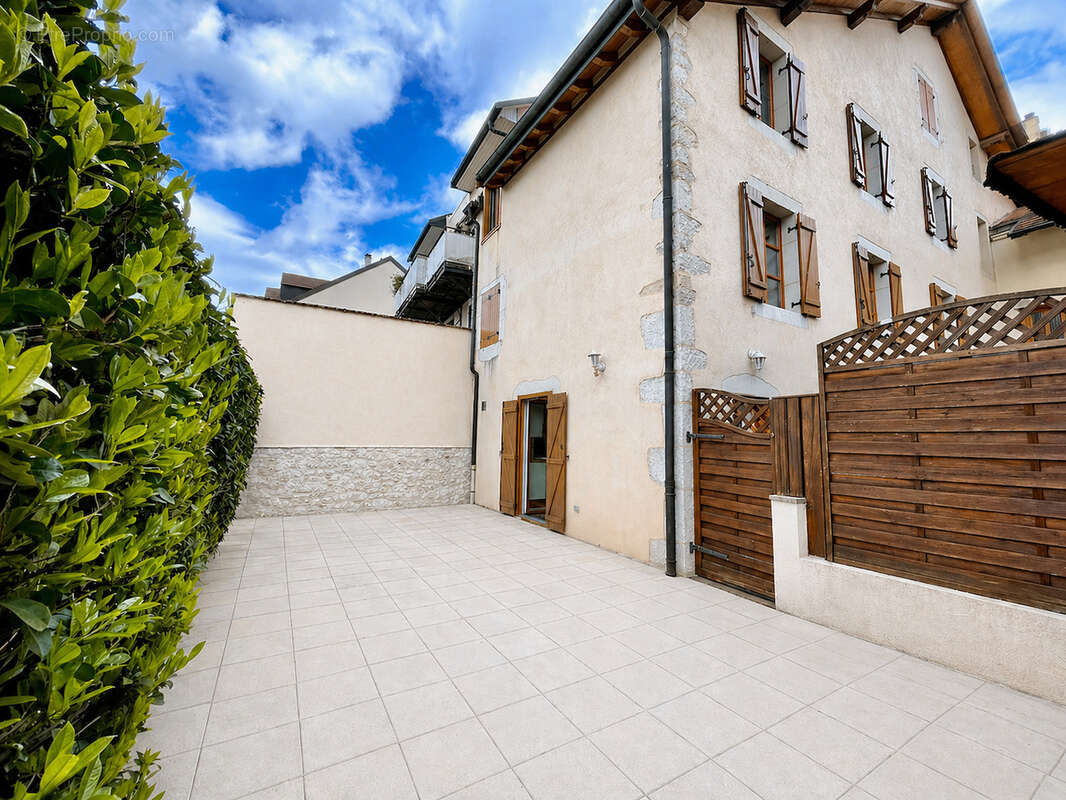 Appartement à DIVONNE-LES-BAINS