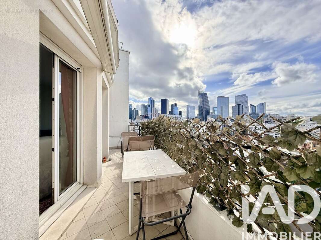 Photo 5 - Appartement à COURBEVOIE