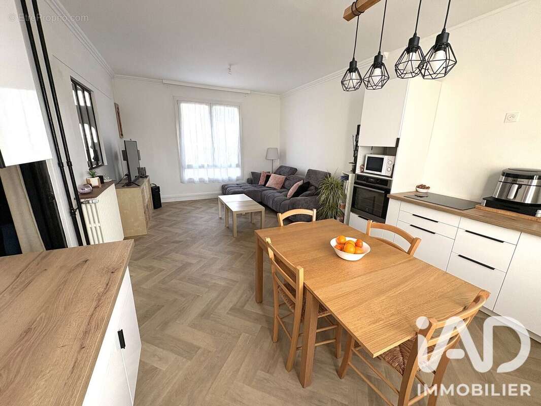 Maison 76 m² à Livry-Gargan  - photo 3