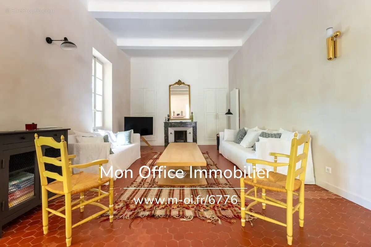 Maison à BONNIEUX