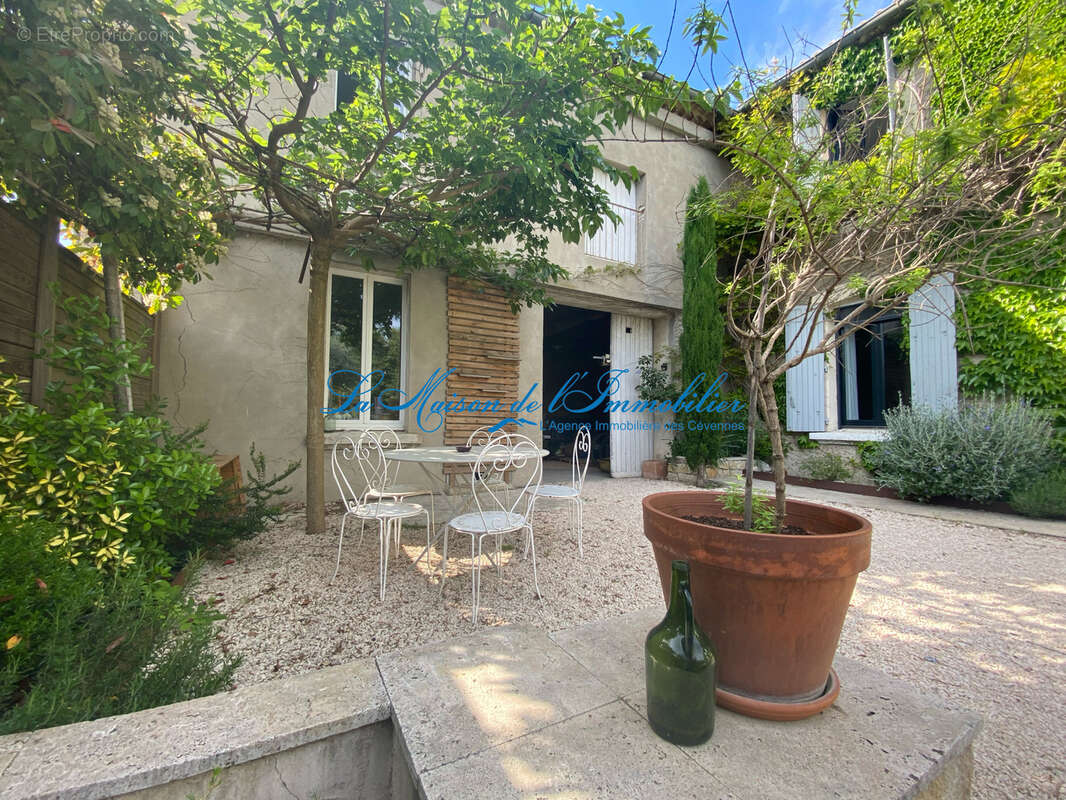 Maison à LEDIGNAN