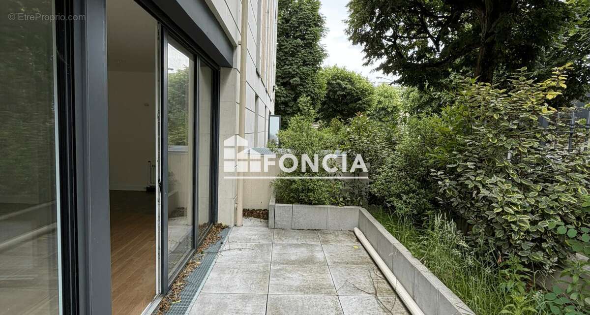 Appartement à SAINT-MAUR-DES-FOSSES