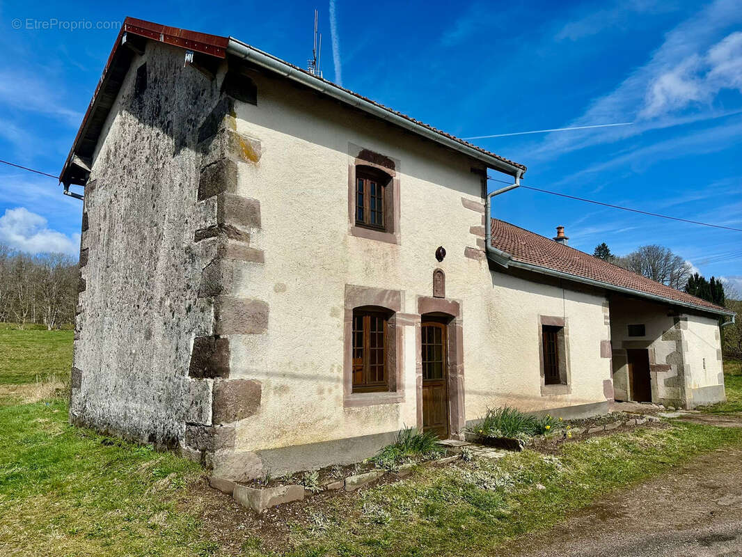 Maison à BEULOTTE-SAINT-LAURENT