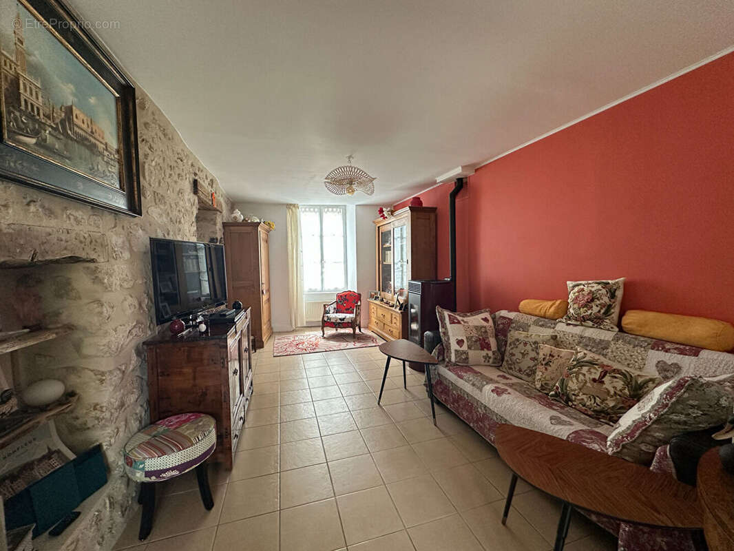 Maison à MILLY-LA-FORET