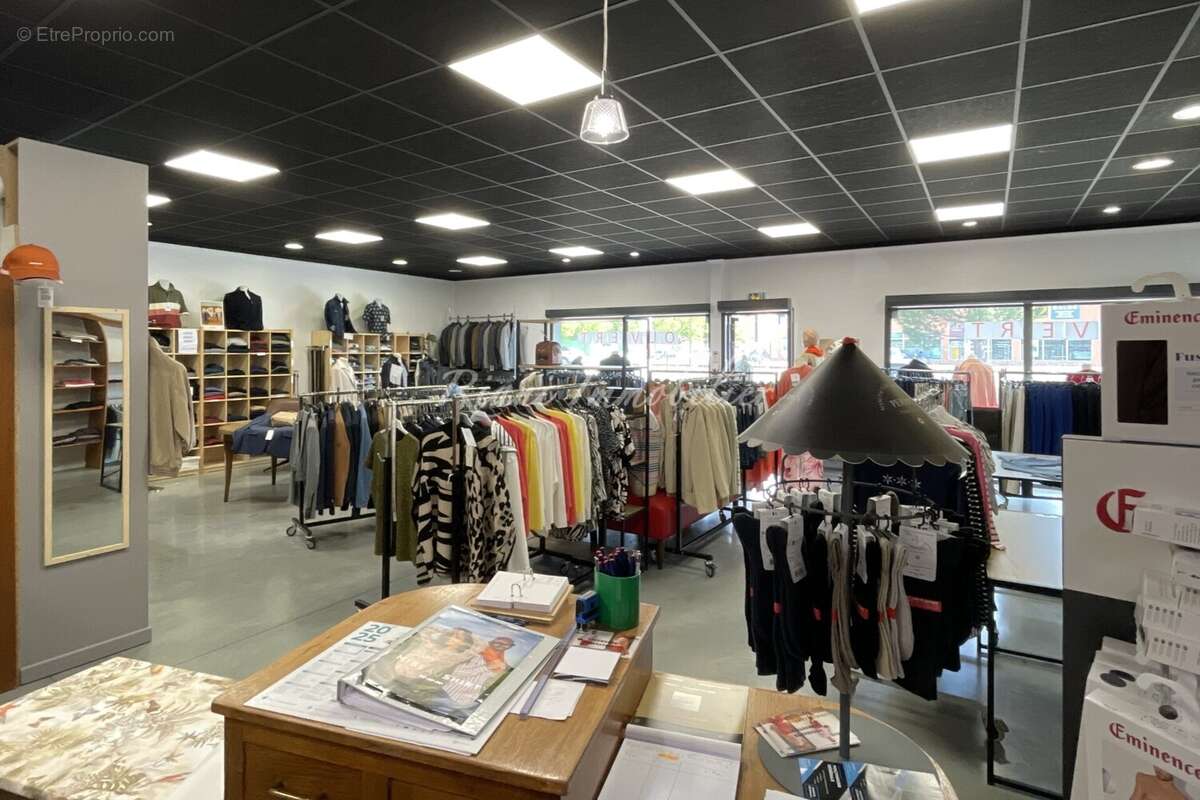 Commerce à LE THOR