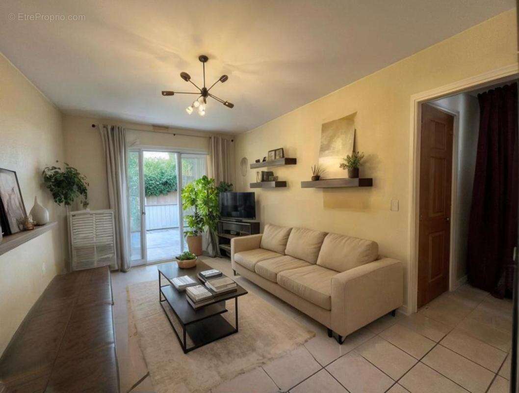 Appartement à SATHONAY-CAMP