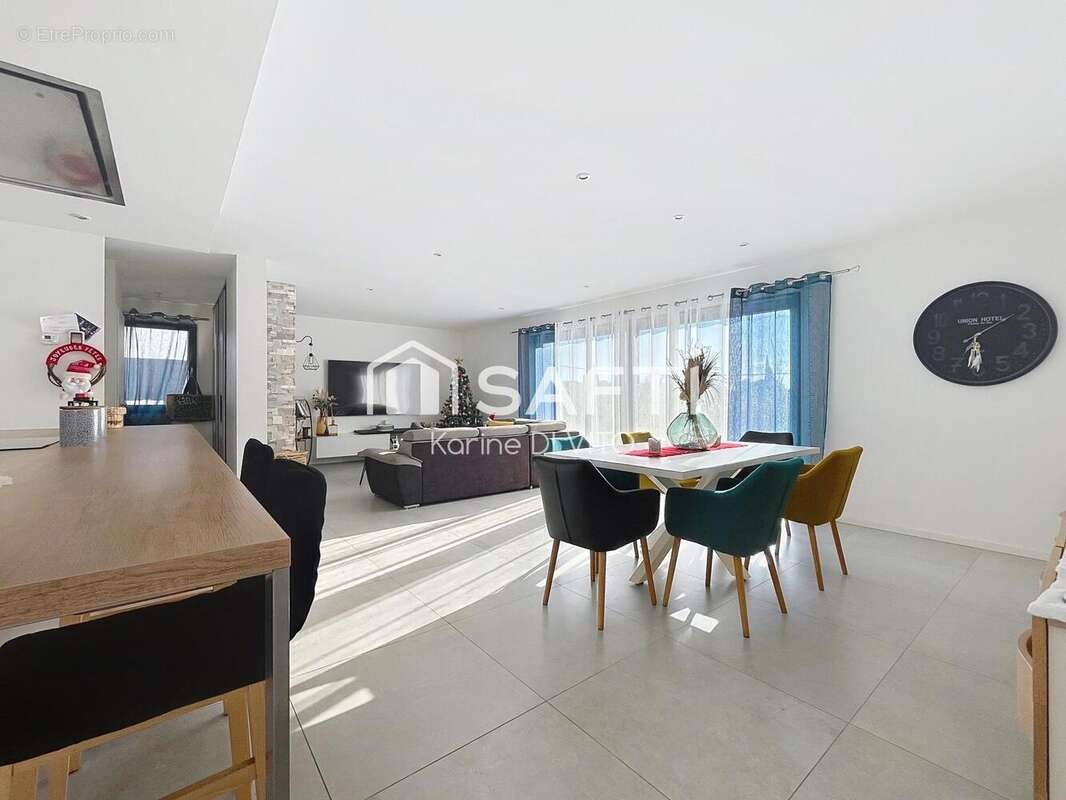 Photo 6 - Maison à PUGET-SUR-ARGENS