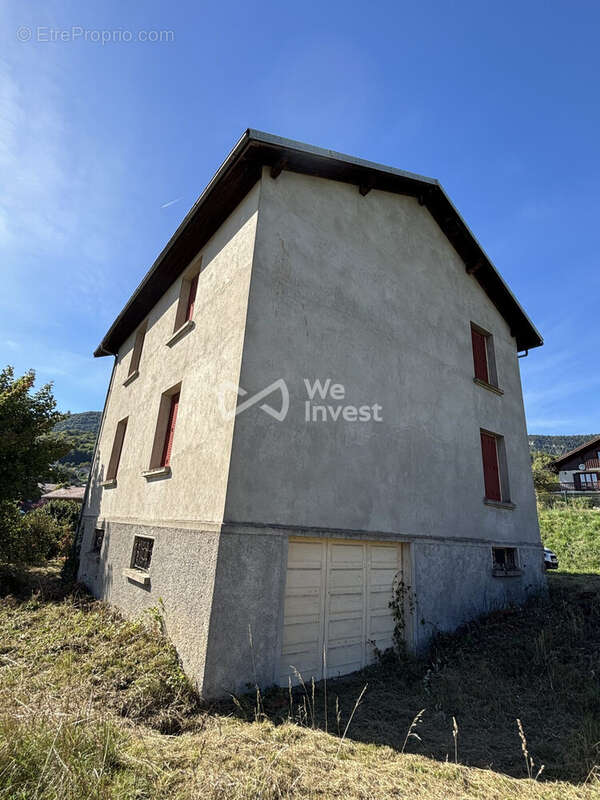 Maison à CHAMPFROMIER