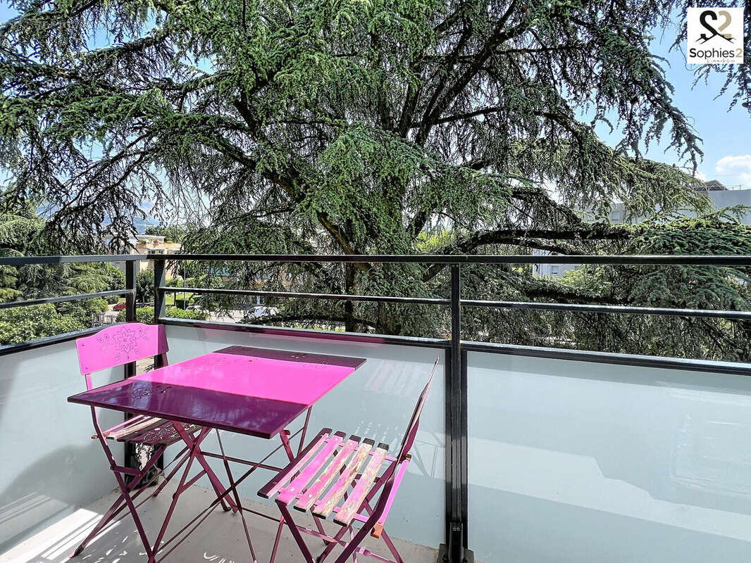 Appartement à SEYSSINET-PARISET
