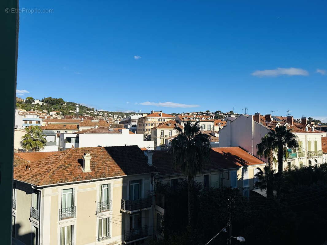 Appartement à HYERES