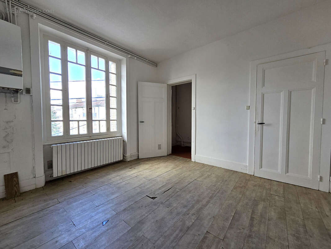 Appartement à LONS-LE-SAUNIER