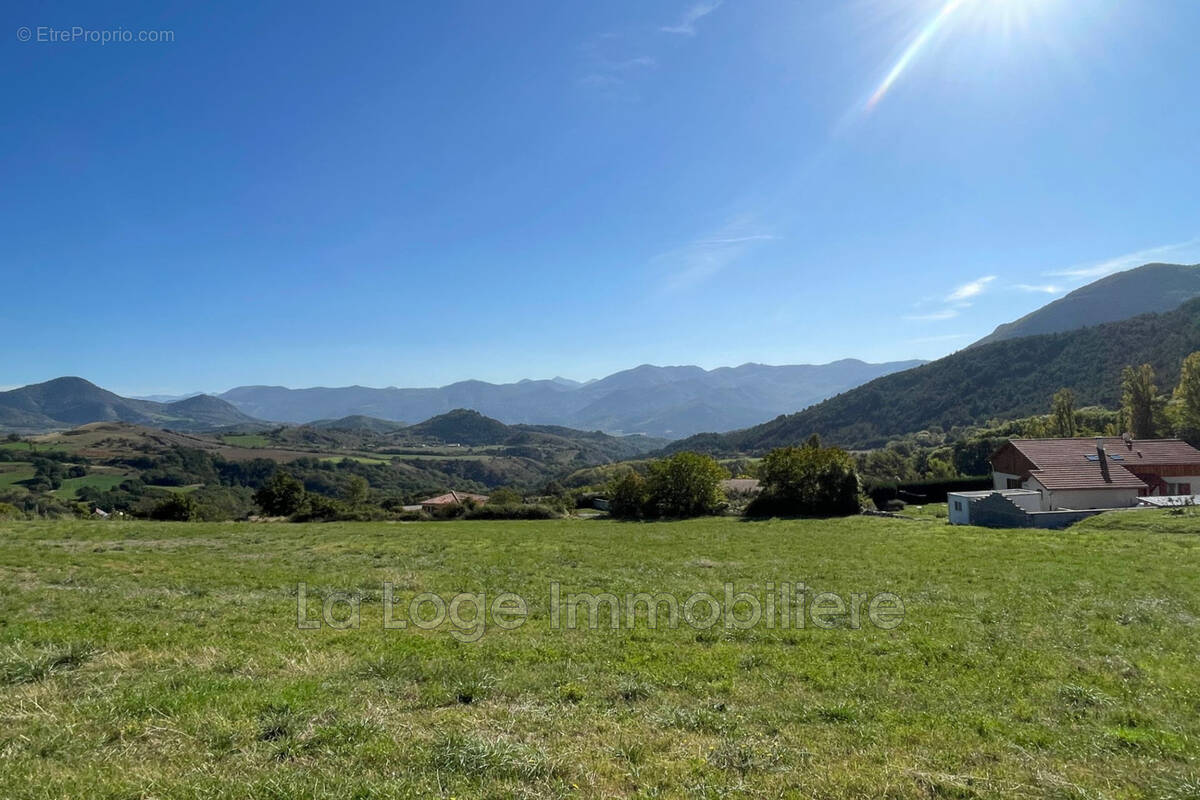 Terrain à BARCILLONNETTE