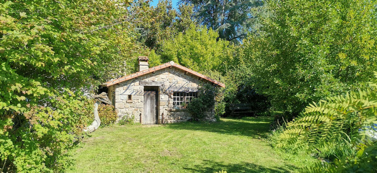 Maison à SAINT-ESTEPHE