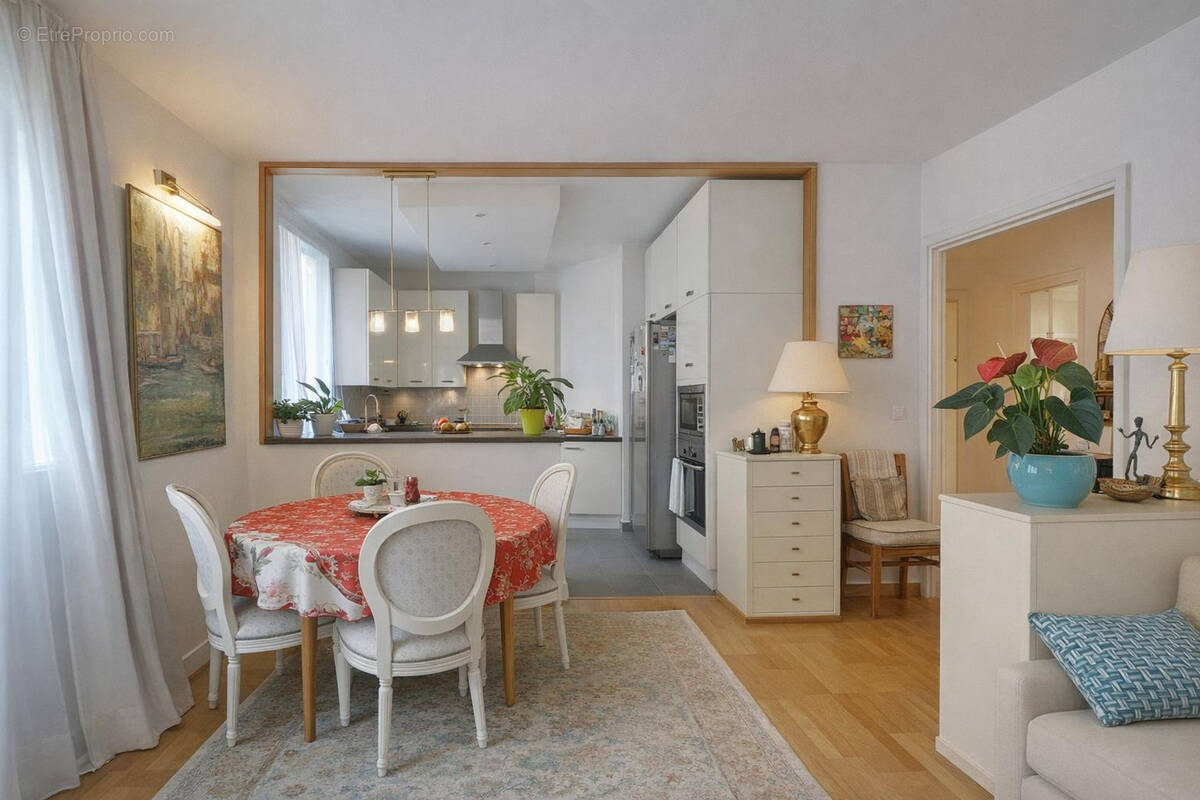 Appartement à PARIS-15E