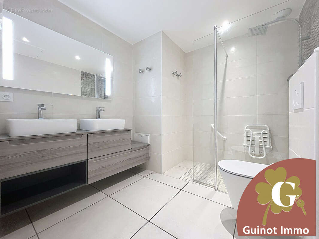 Appartement à SAINT-MAURICE-D'ETELAN