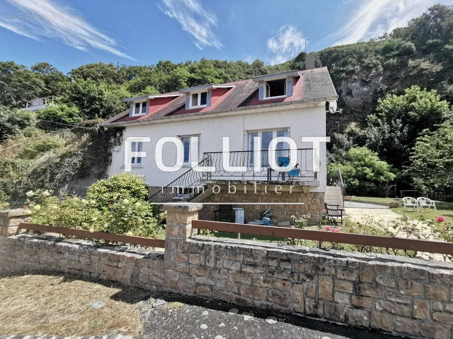 Maison à JULLOUVILLE