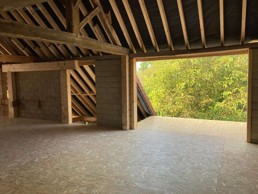 Maison à FRANGY-EN-BRESSE