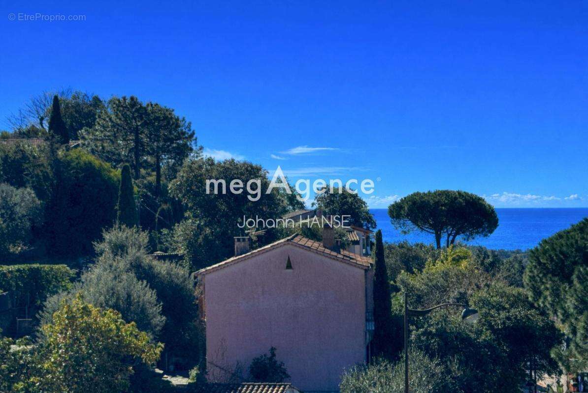 Appartement à LA CROIX-VALMER