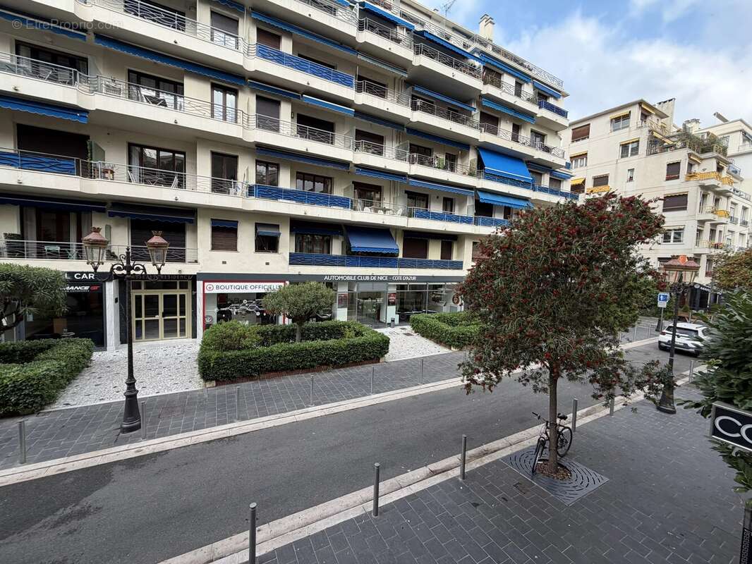 Charmant studio meublé Carré d'Or – Nice - photo 2